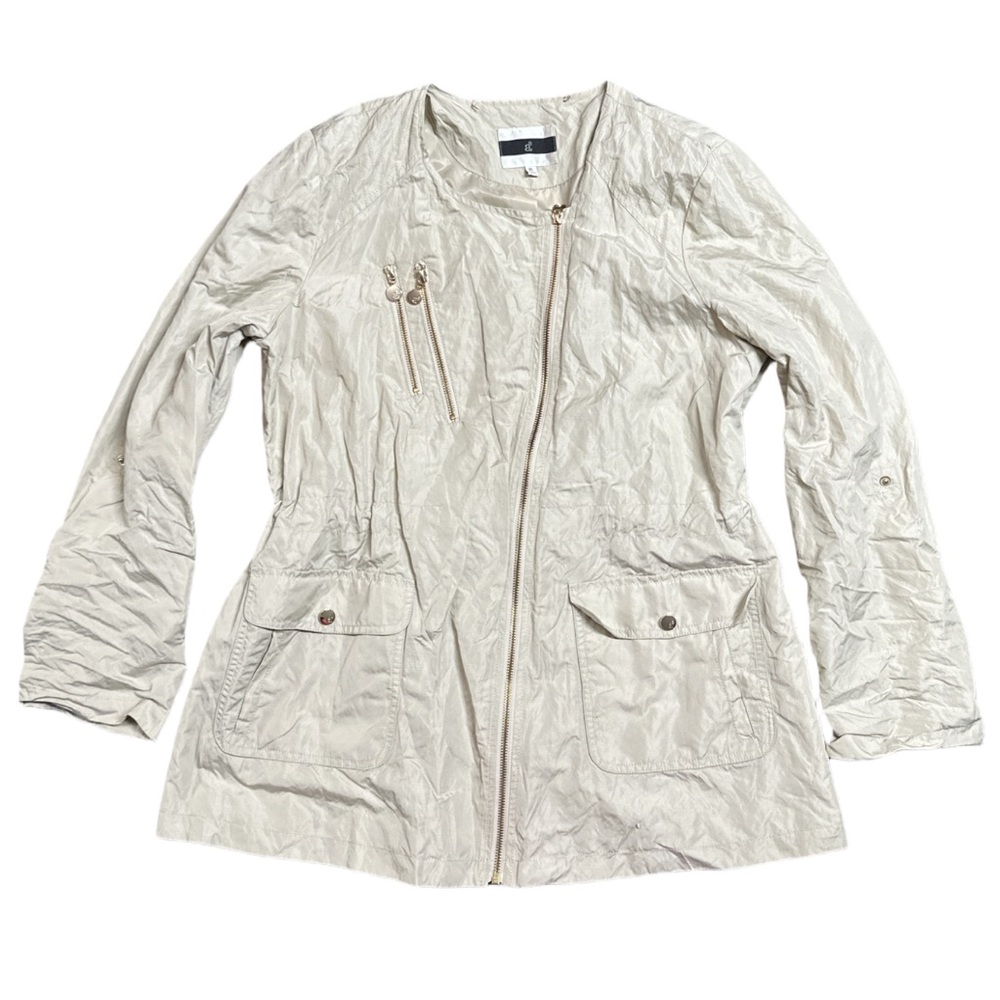 aB women's champagne/gold nylon windbreaker with roll up sleeves XL.
